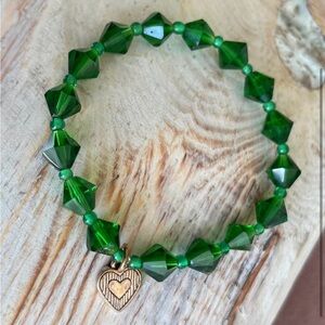 Green Glass Beaded Bracelet with gold-tone Heart Charm